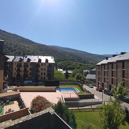 Apartaments Sort Pirineus Eksteriør bilde