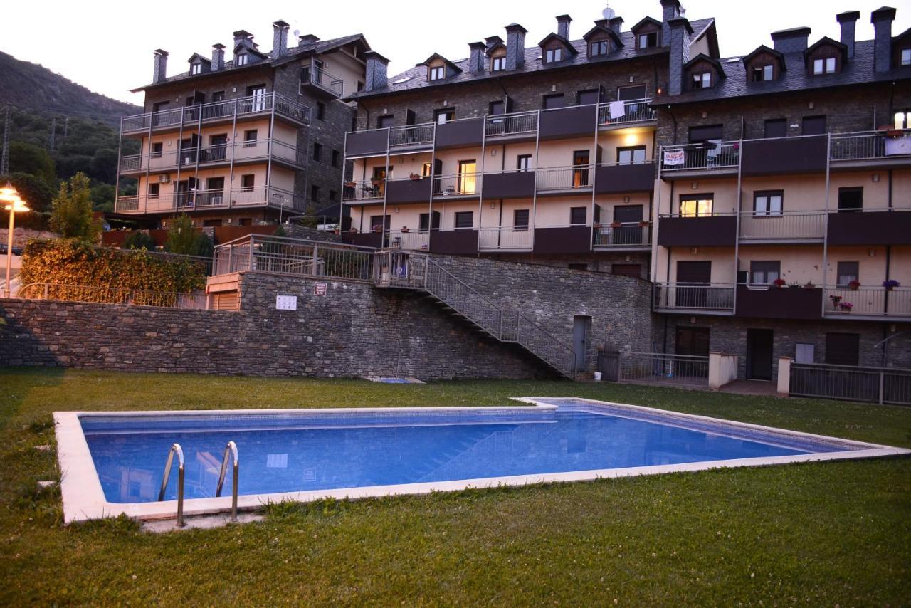 Apartaments Sort Pirineus Eksteriør bilde