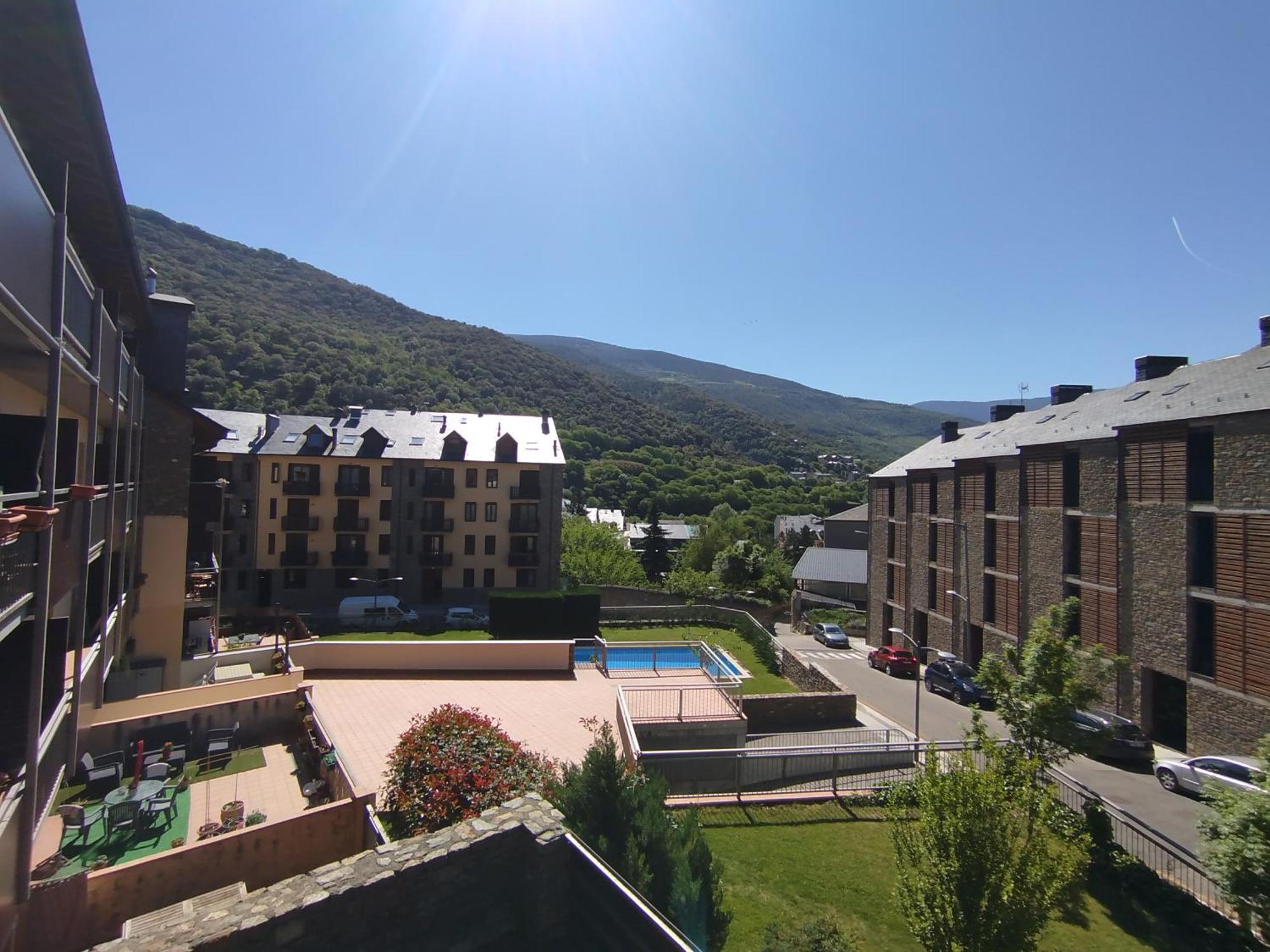 Apartaments Sort Pirineus Eksteriør bilde